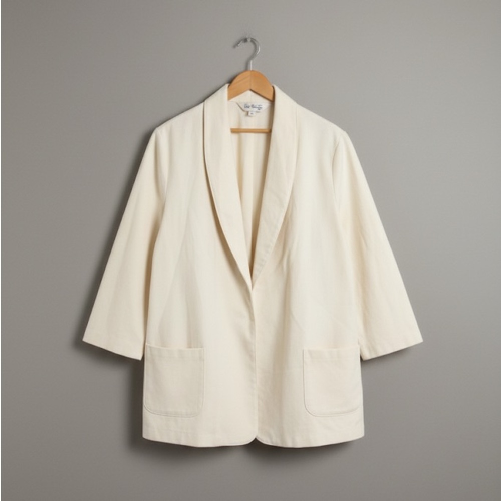 Elegant Cream Women's Blazer